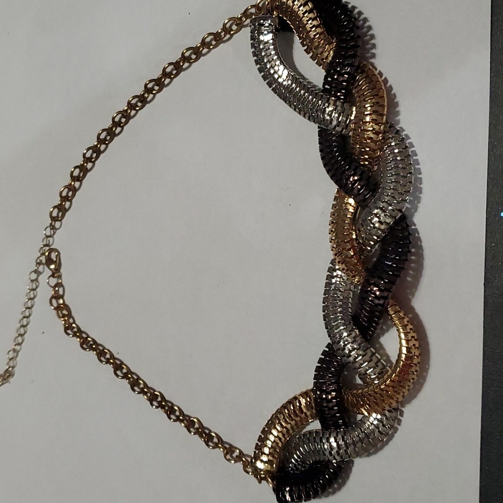 Tri weave metal necklace